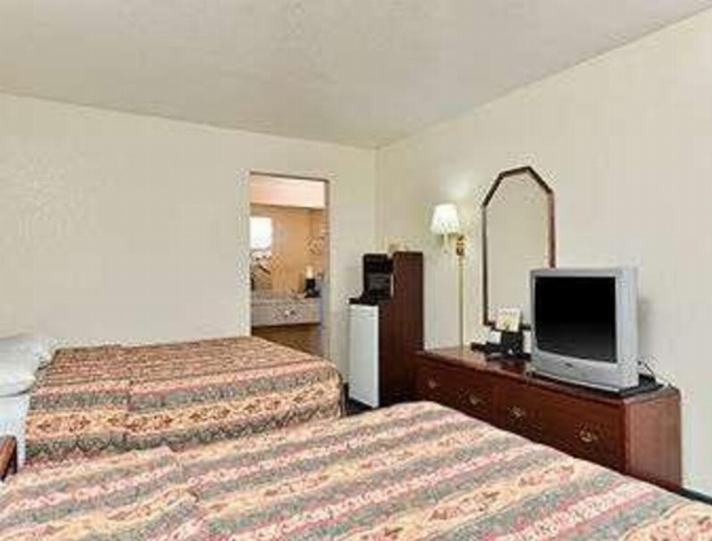 Super 8 by Wyndham Little Rock/North/Airport Image 14