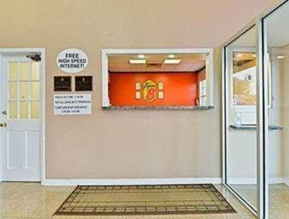 Super 8 by Wyndham Little Rock/North/Airport Main image